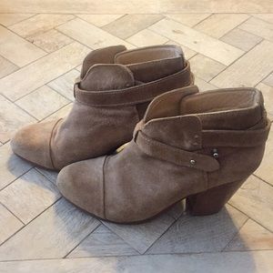 rag & bone suede ankle booties (38.5)